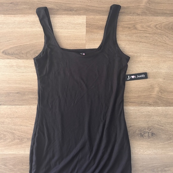 Woman’s Ribbed Midi Dress- NWT - Picture 3 of 6